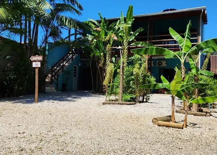 Suites Coqueiros Itamambuca